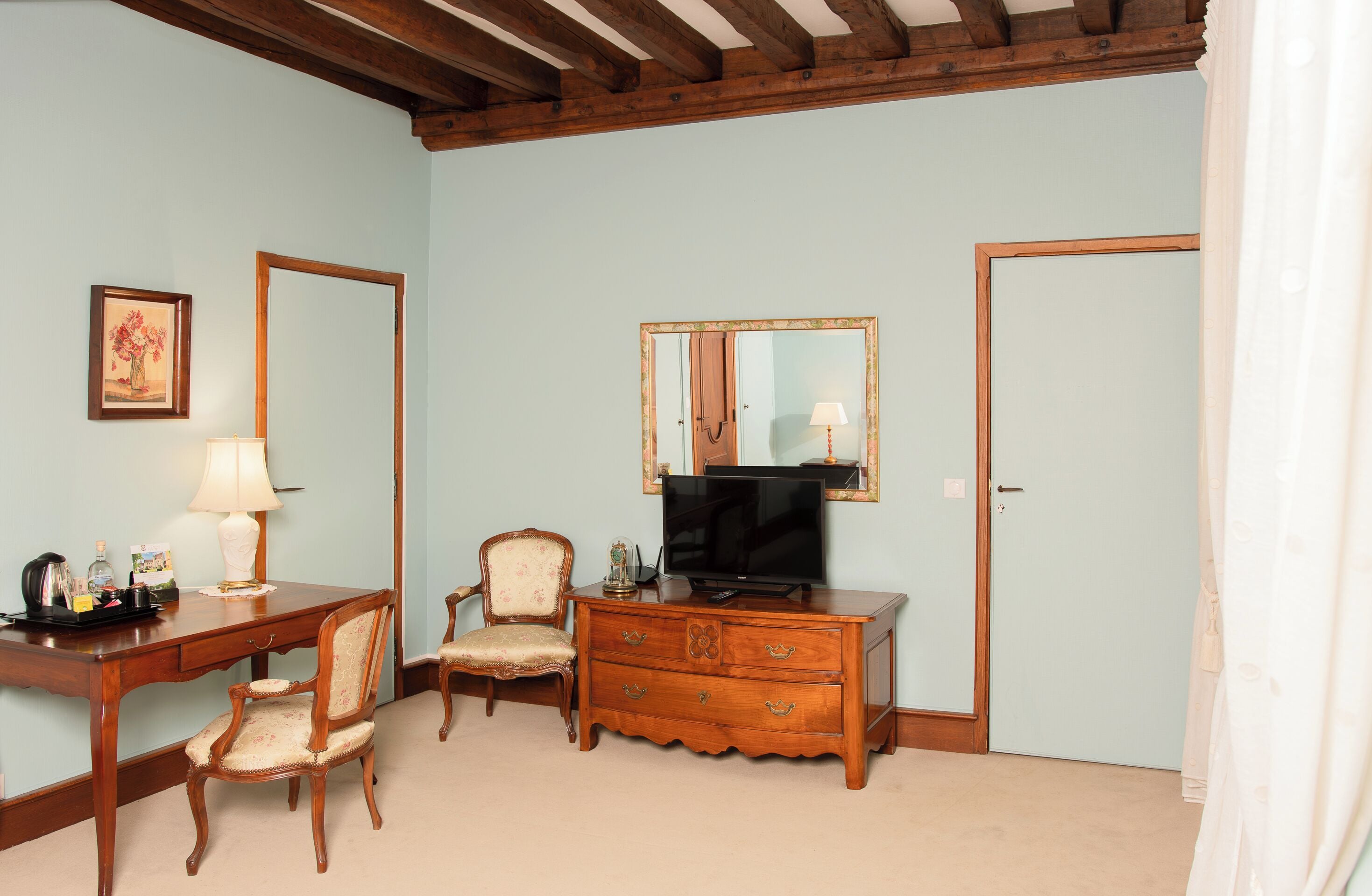 deluxe double room | 14 bedrooms, premium bedding, soundproofing, iron/ironing board