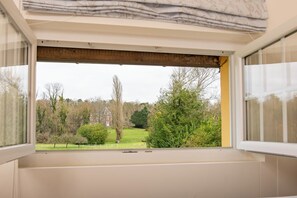 Comfort tweepersoonskamer | Kameruitzicht