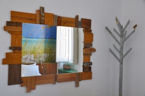 Free cribs/infant beds, free WiFi, bed sheets -  Aloha Beach House H (Cascais)