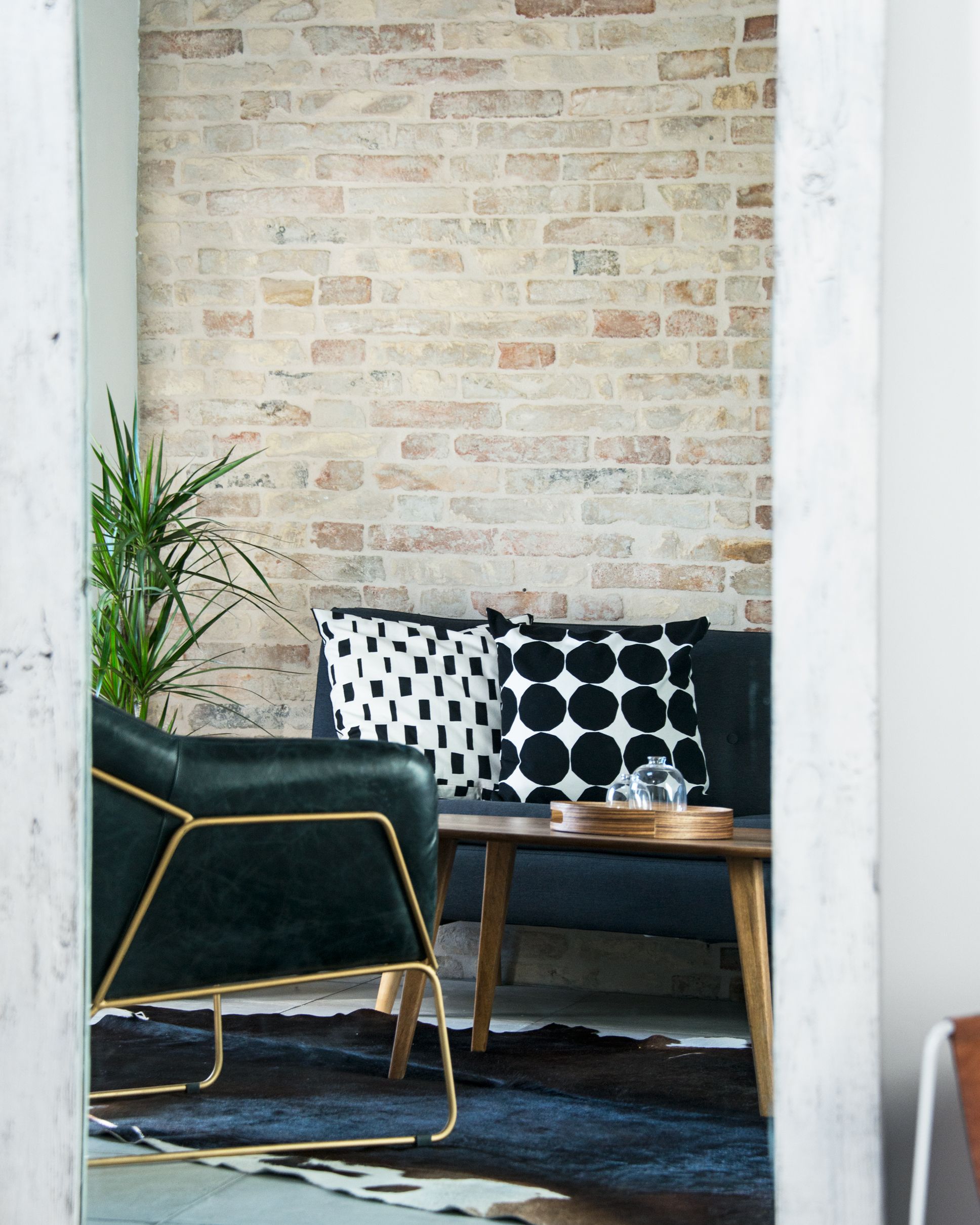 Smart TV 48-inch có kênh truyền hình cao cấp, TV, Netflix 