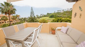 Outdoor dining - La Almadraba apartment 227 (Manilva)
