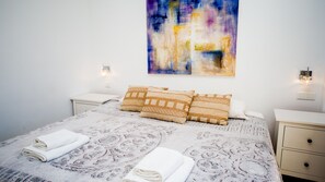2 bedrooms, iron/ironing board, free WiFi, bed sheets - La Almadraba apartment 227 (Manilva)