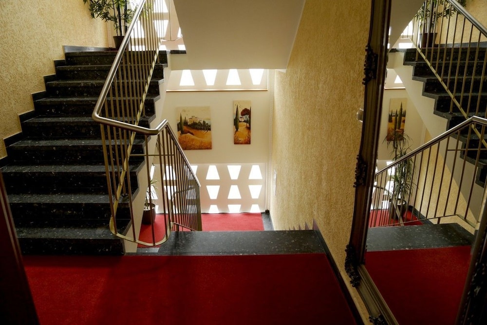 Hotel City Panorama by null