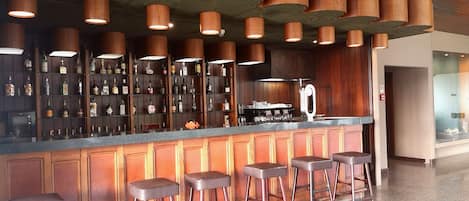 Bar (en la propiedad)