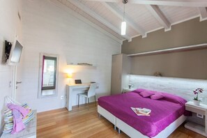 1 غرفة نوم وخزنة داخل الغرفة ومكوا�ة/لوح كي وواي فاي مجانًا