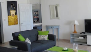 Smart TV, books
