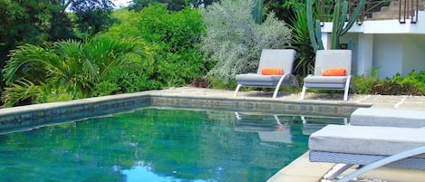 Udendørs pool