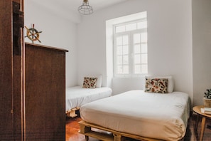 Individually decorated, individually furnished, bed sheets - Jaca - Hostel (Machico)