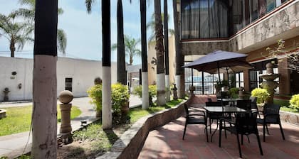 Hotel Hacienda Tonalmain, Central Nueva