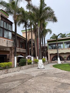 Bagian depan properti