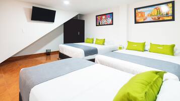 Family Room | Hypo-allergenic bedding, free WiFi, bed sheets