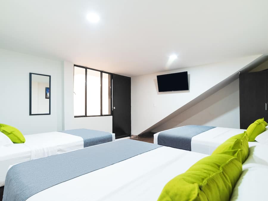 Family Room | Hypo-allergenic bedding, free WiFi, bed sheets