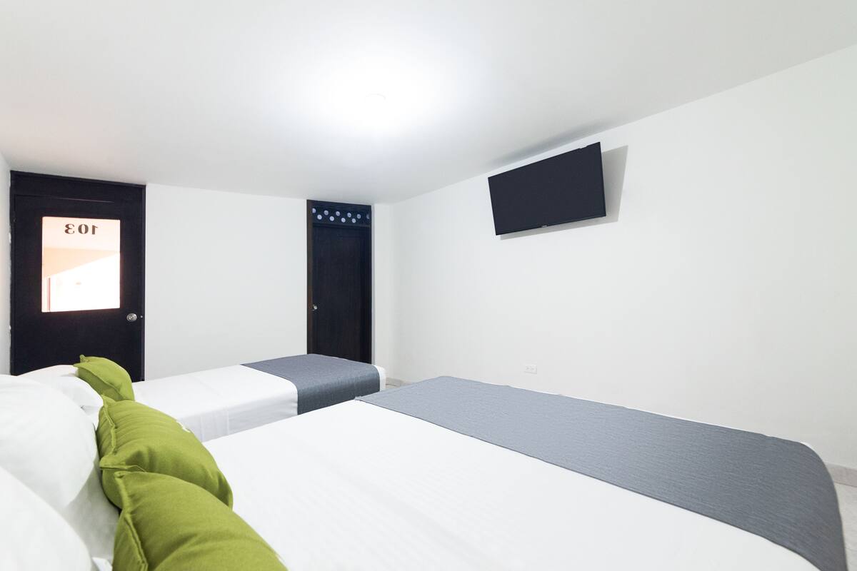 triple room | 1 bedroom, hypo-allergenic bedding, free wifi, bed sheets