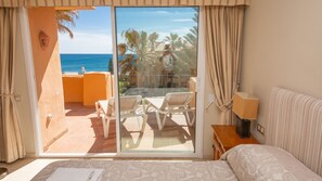 2 slaapkamers, een strijkplank/strijkijzer, gratis wifi, beddengoed