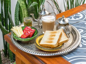 朝食ビュッフェ