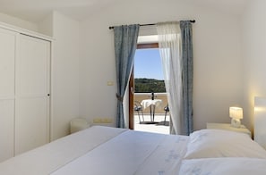 3 bedrooms, desk, free WiFi, bed sheets - Century old and freshly restored villa with private pool, air conditioning, wifi, terrace and barbecue (Beram)