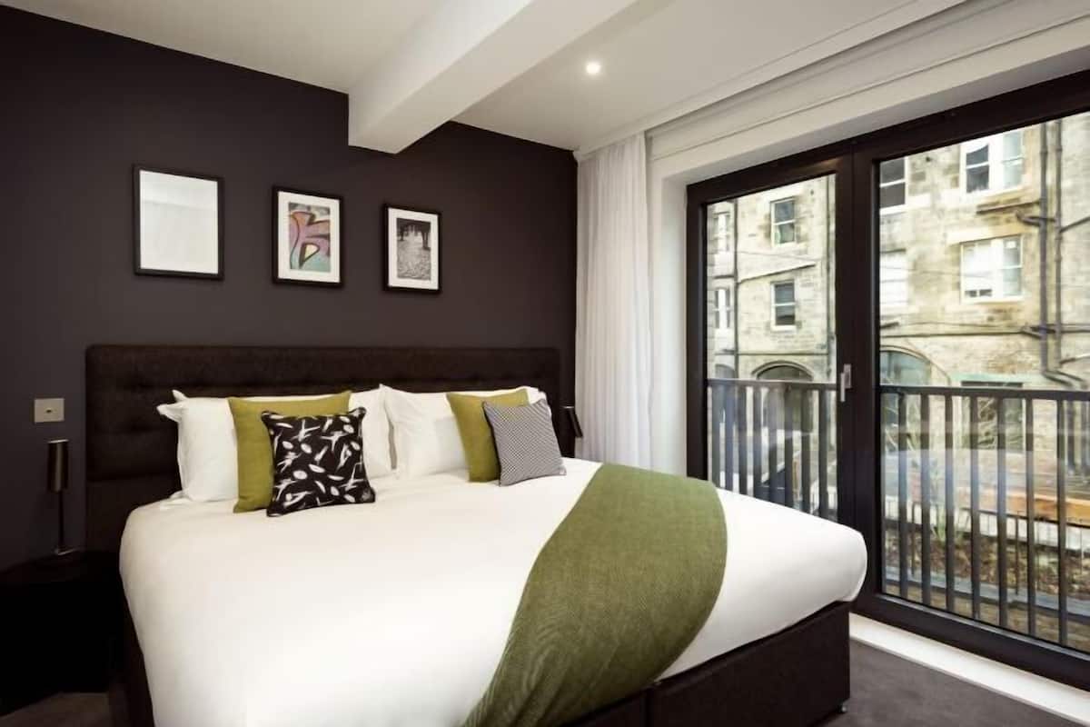 1 bedroom, minibar, soundproofing, iron/ironing board