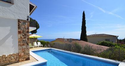 Club Villamar - Beautiful detached villa for 6 people with private pool, sea views and just 2 km ...