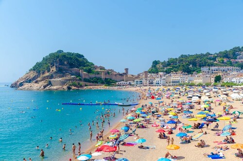 Club Villamar - A charismatic and well-maintained Spanish family villa near Tossa de Mar.