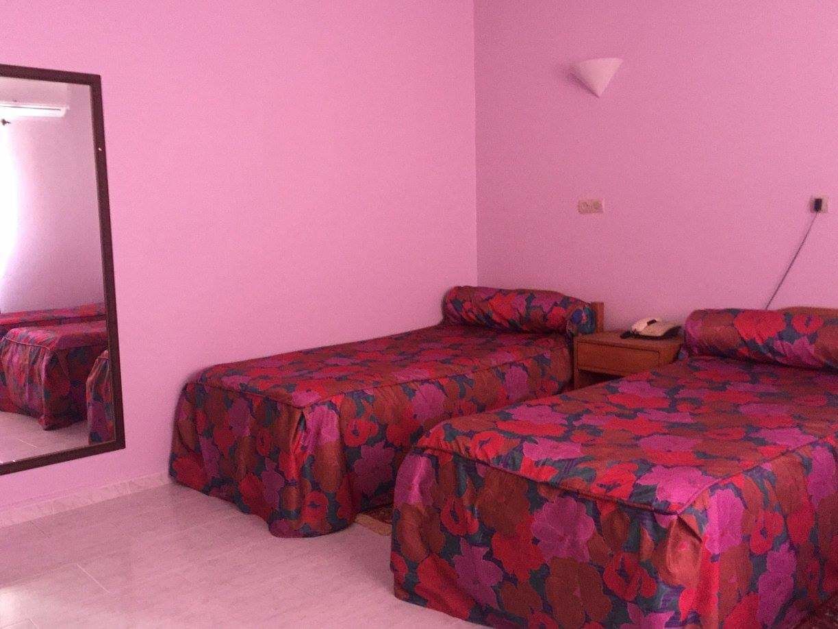 トリプルルーム | WiFi (無料)、ベッドシーツ