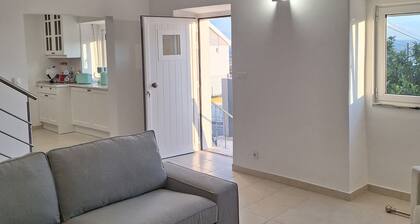 Mountain House upon Lisbon