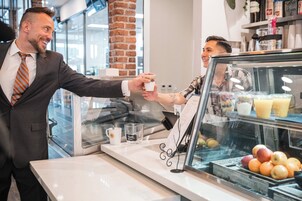 Desayuno con opciones de la cocina local (con cargo) los fines de semana
