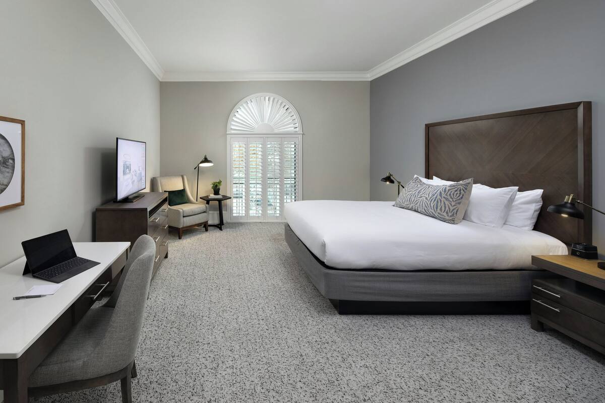 Hypo-allergenic bedding available, in-room safe, desk, laptop workspace