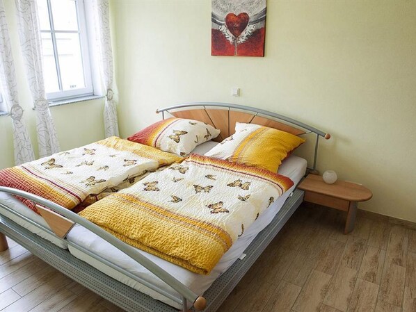 1 bedroom, soundproofing, WiFi