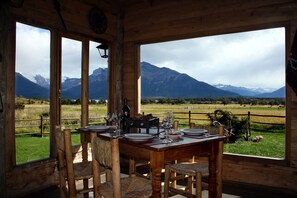 Restaurant - Estancia Nibepo Aike (Perito Moreno)