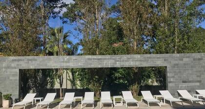 UUSI JA SUUNNITTELUHUONE, PUNTA DEL ESTE, URUGUAY