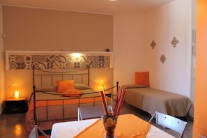 1 quarto, cofres nos quartos, escrivaninha, Wi-Fi de cortesia