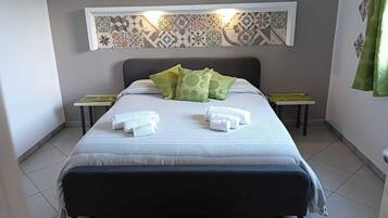 1 bedroom, in-room safe, desk, free WiFi