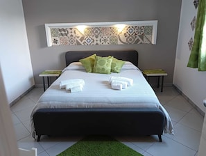 1 quarto, cofres nos quartos, escrivaninha, Wi-Fi de cortesia