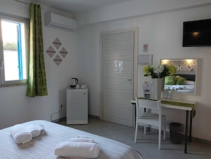 1 quarto, cofres nos quartos, escrivaninha, Wi-Fi de cortesia