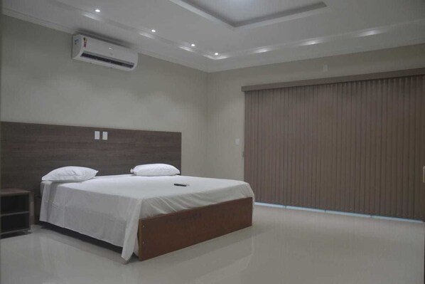 Premium-Suite | Minibar, kostenloses WLAN, Rollstuhlgeeignet