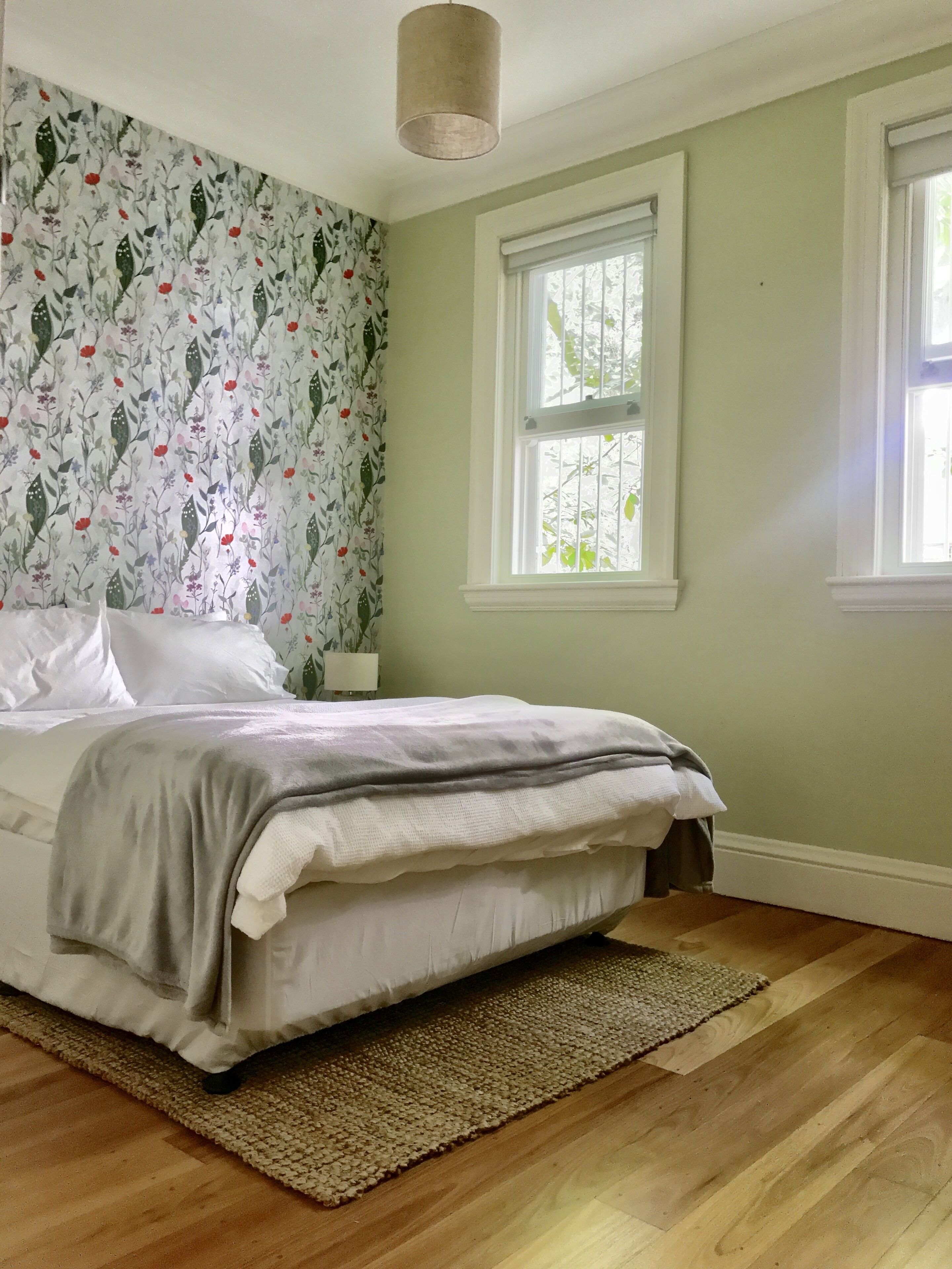 Luxury Harbour and City Skyline Views — image 11