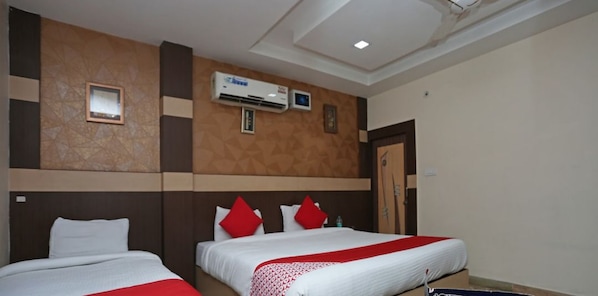 Classic Double Room | Rollaway beds, free WiFi - Hotel Crystal Inn (Lucknow)