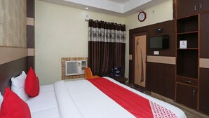 Imej tidak diklasifikasikan, 3 daripada 4, butang