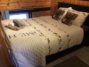 5 bedrooms, travel crib, WiFi, wheelchair access - Very wooded property in achouffe (Wibrin)