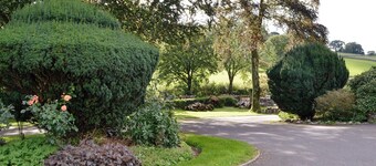 Lorna's at the Grange - UK11565