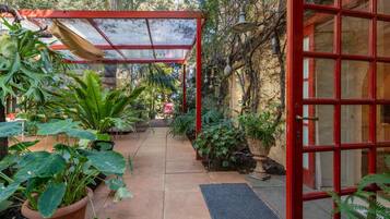 Enceinte de lâhĂ©bergement