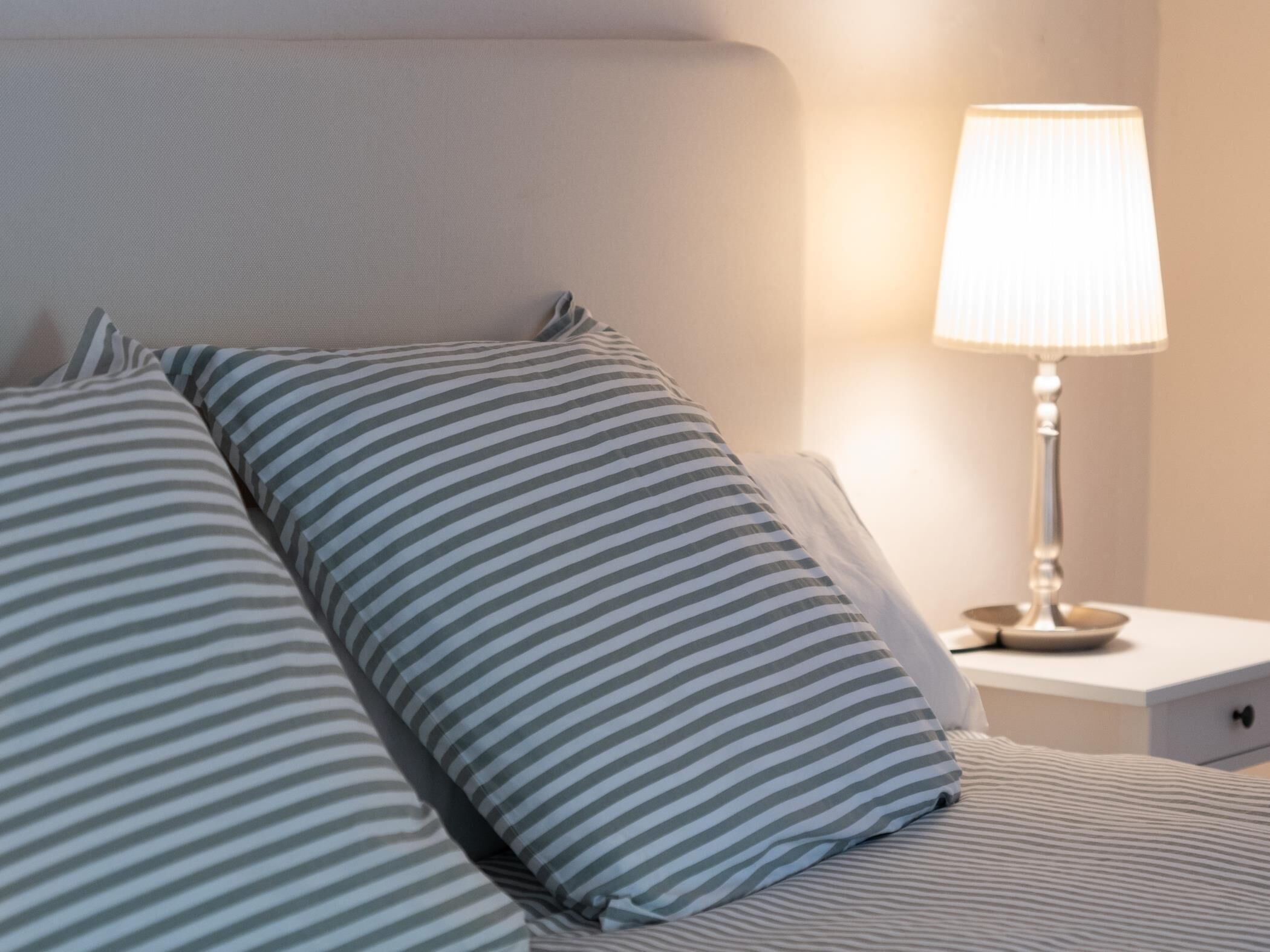 1 chambre, fer et planche à repasser, accès Internet, draps fournis