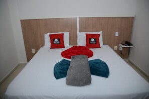 Free WiFi, bed sheets - Hotel Canaã Express (Jarinu)