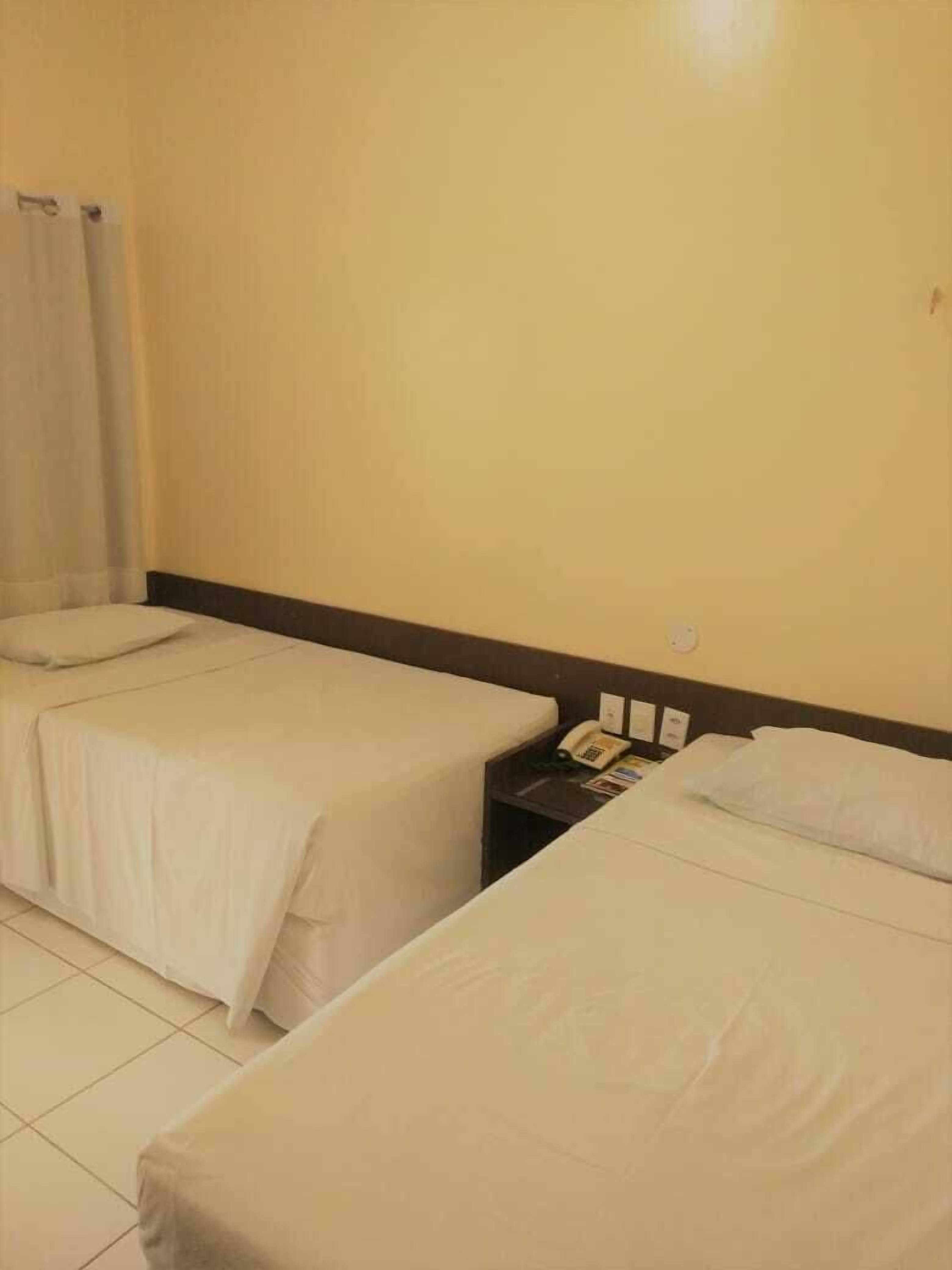 luxury triple room | minibar, free wifi, bed sheets