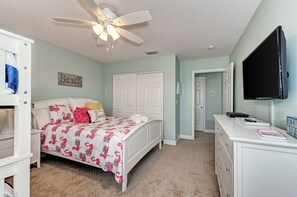 3 dormitorios, tabla de planchar con plancha, wifi gratis y ropa de cama