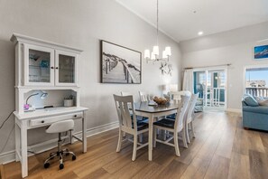 Interior - FFR303 - Shell Yeah by First Flight Rentals (Kill Devil Hills)