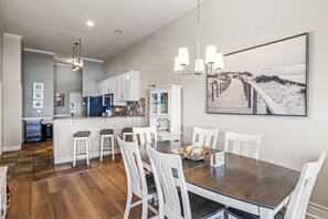 Dining - FFR303 - Shell Yeah by First Flight Rentals (Kill Devil Hills)