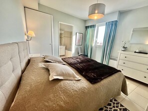 1 bedroom, iron/ironing board, free WiFi, bed sheets
