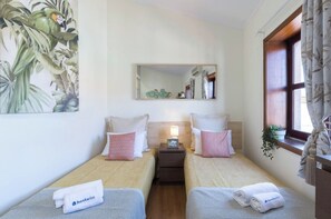 1 quarto, ferros/tábuas de passar roupa, berço de viagem, Wi-Fi