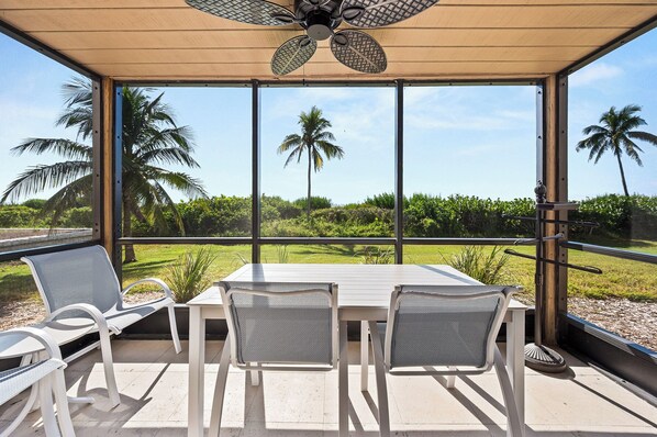 Outdoor dining - Newly Renovated Beach Front 2 bed, 2 bath at Sanibel Moorings #1121 (Sanibel)